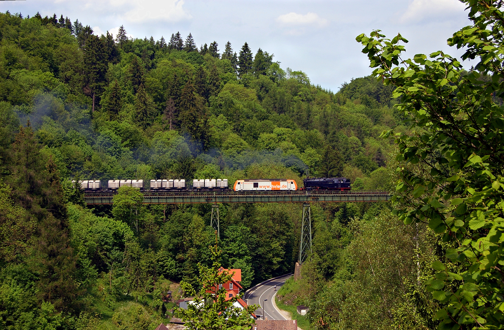 Wieder mit Dampf über das Kreuztal