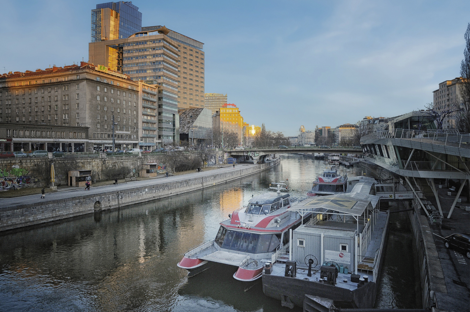 Wien  am  Donaukanal