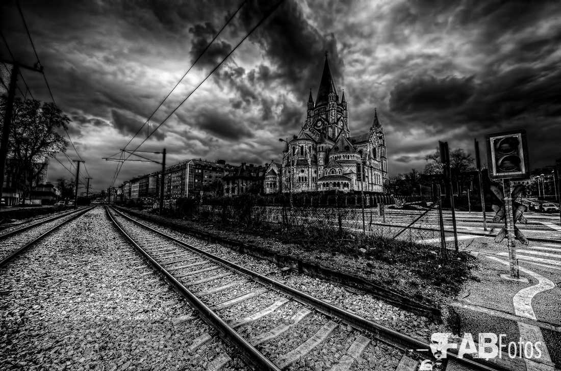 Wien auf HDR - "Schloss am Gleis"