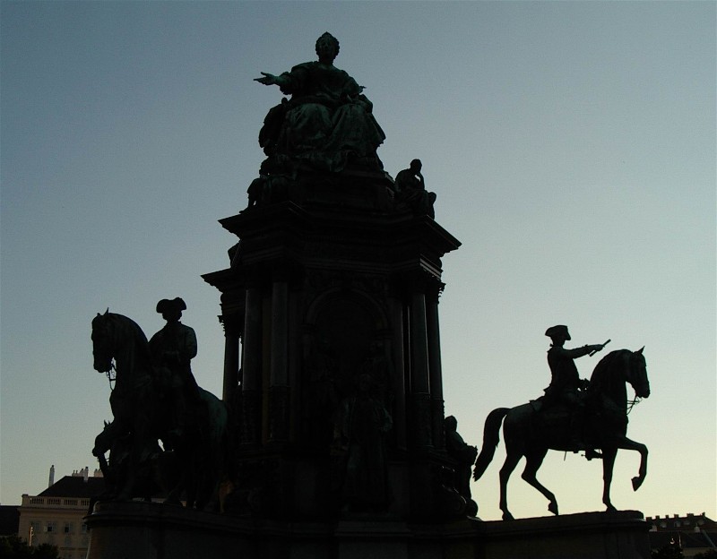 Wien – Denkmal Maria-Theresia mit Reiterstandbild