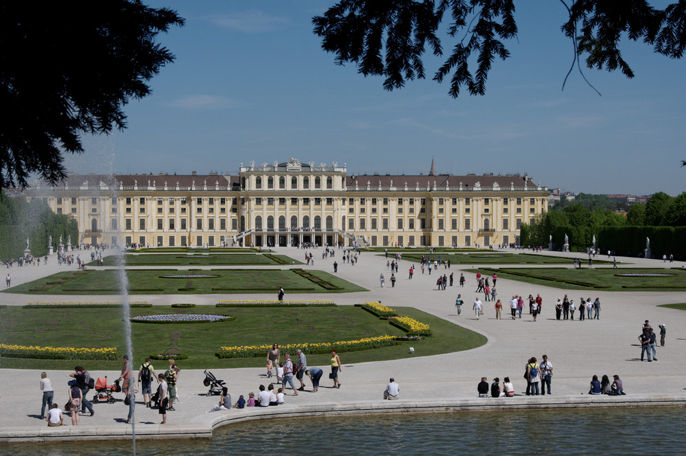 Wien Schloss Schönbrunn im Frühling