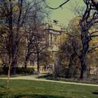 Wien - Volksgarten mit Blick auf die "Neue Burg".