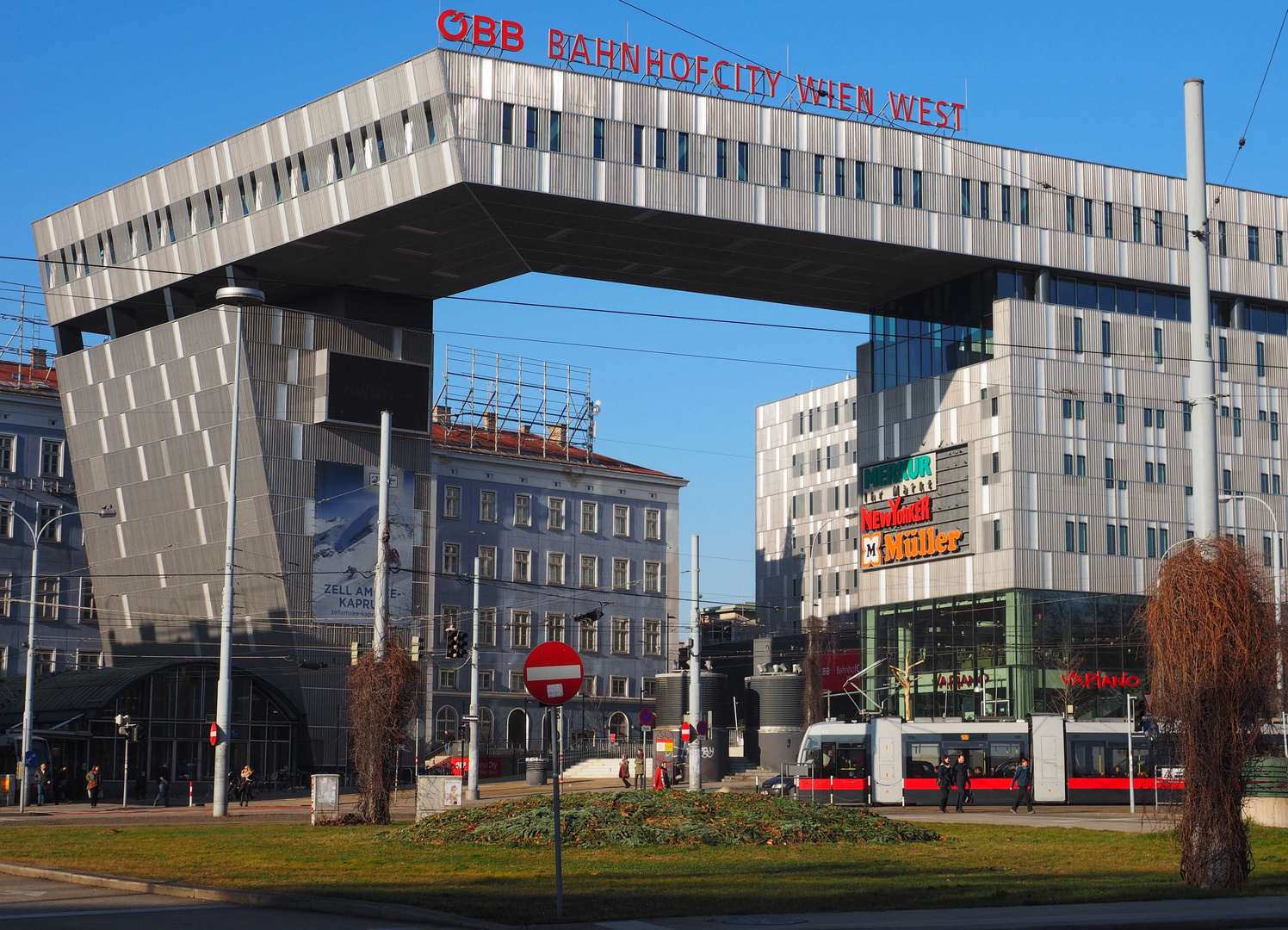 tourist info wien westbahnhof