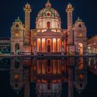 Wiener Karlskirche bei Nacht