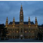 Wiener Rathaus am Abend