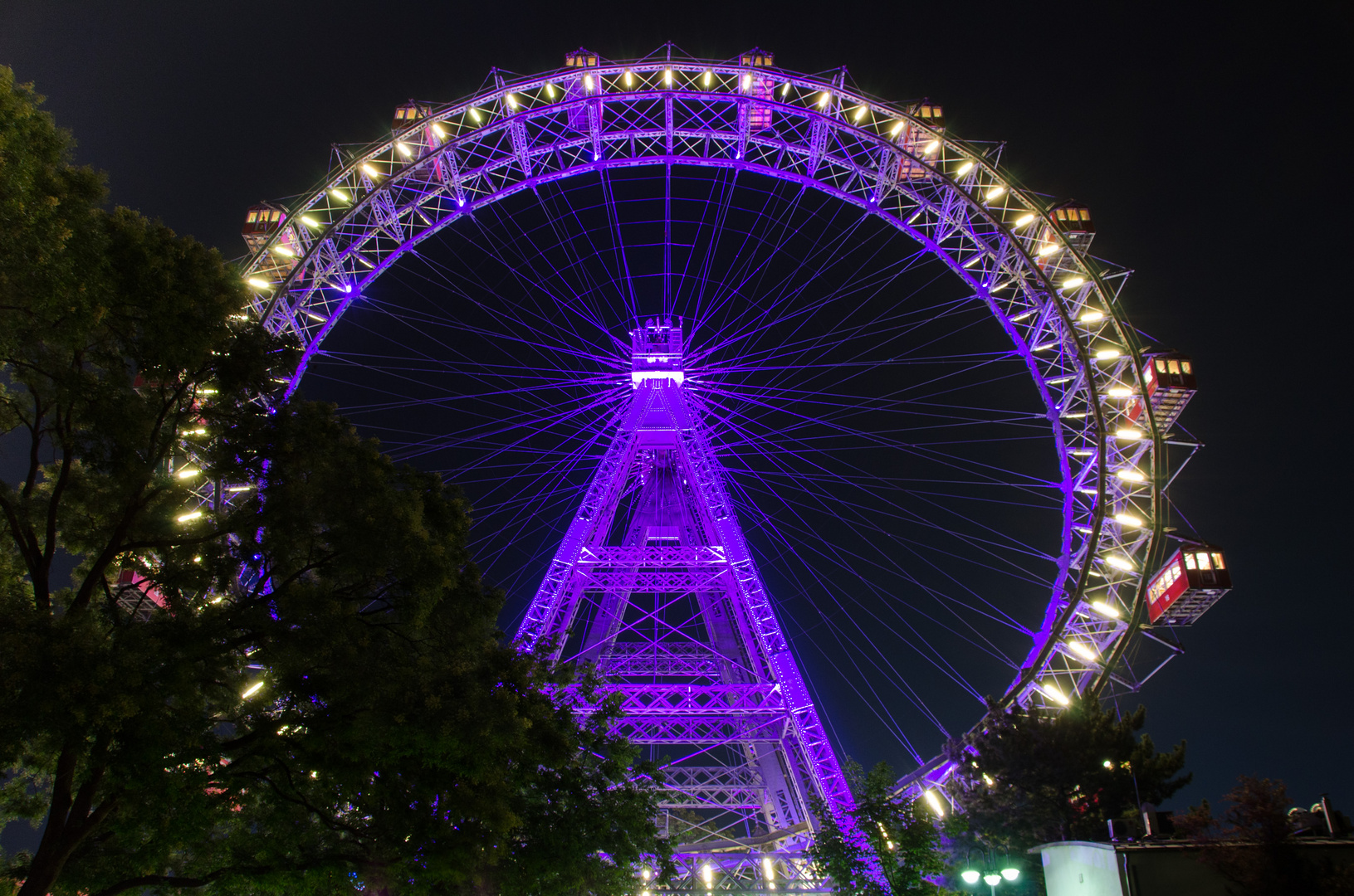 Wiener Riesenrad bei Nacht