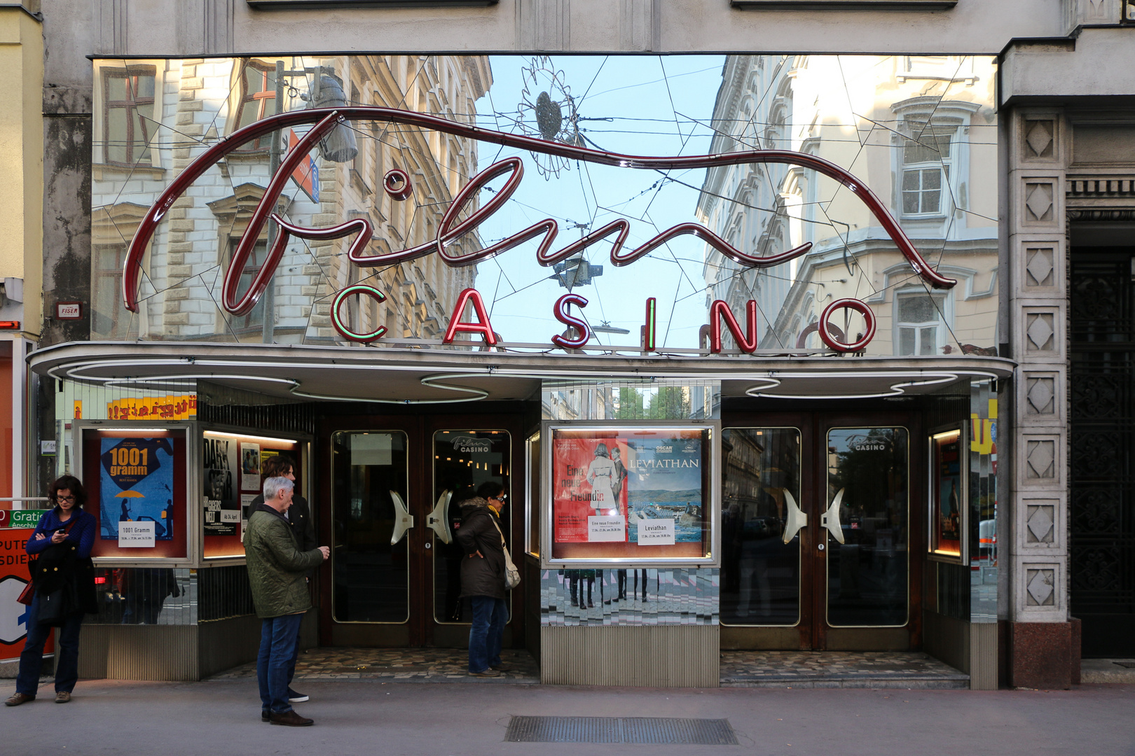 Wiener Spaziergänge   /   Kino im Vintage-Look