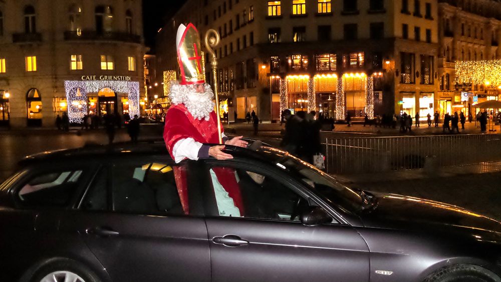 Wiener Spaziergänge  /  Motorisiert...