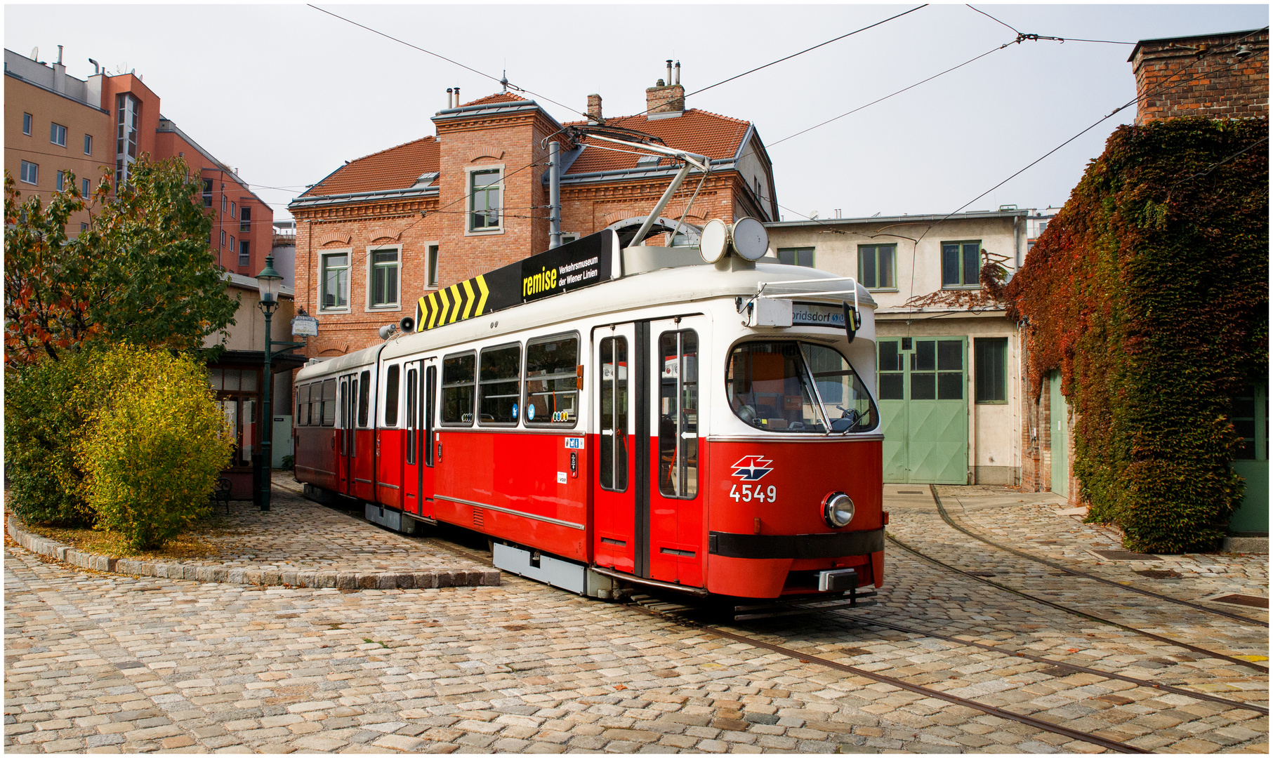 Wiener Tram 4549
