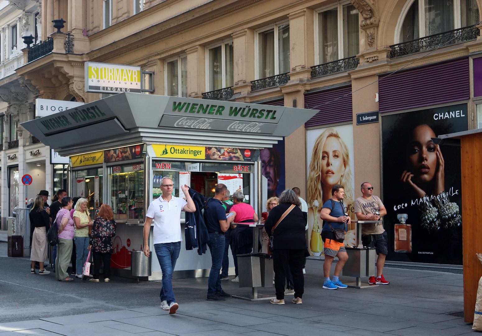 Wiener Würstelstand