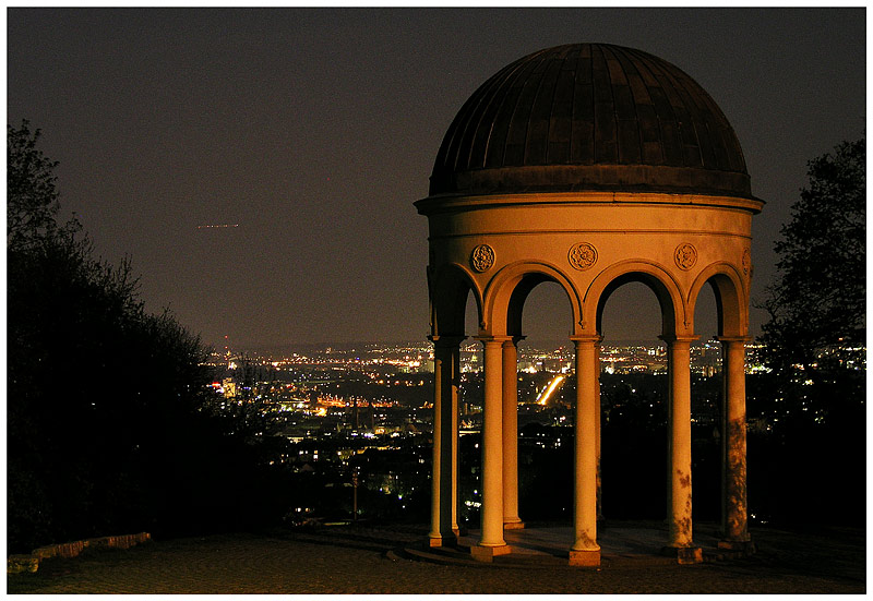 wiesbaden bei nacht