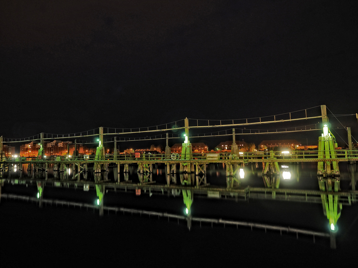 WiesbadenBrücke alter Anleger Marine