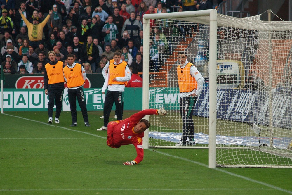 Wiese beim Elfmeter: 1:0 für Dortmund