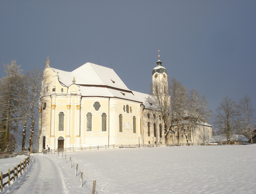 Wieskirche an einem sonnigen Winternachmittag - 200812