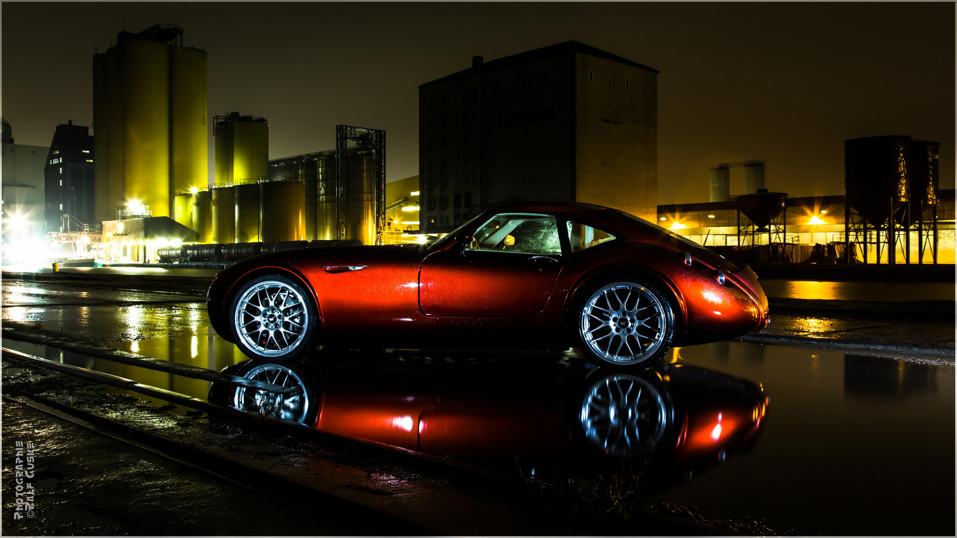 Wiesmann by Night