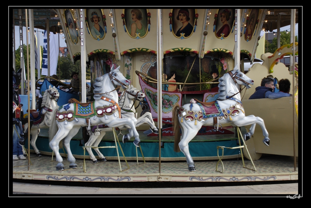 [ Wiesn@Night - altes Karussell ]