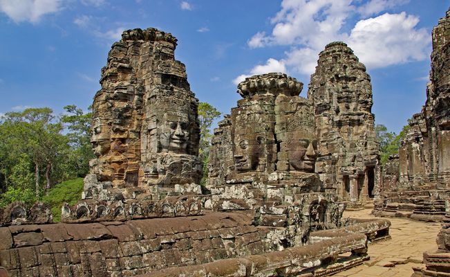 Wieviele Gesichter schauen hier?