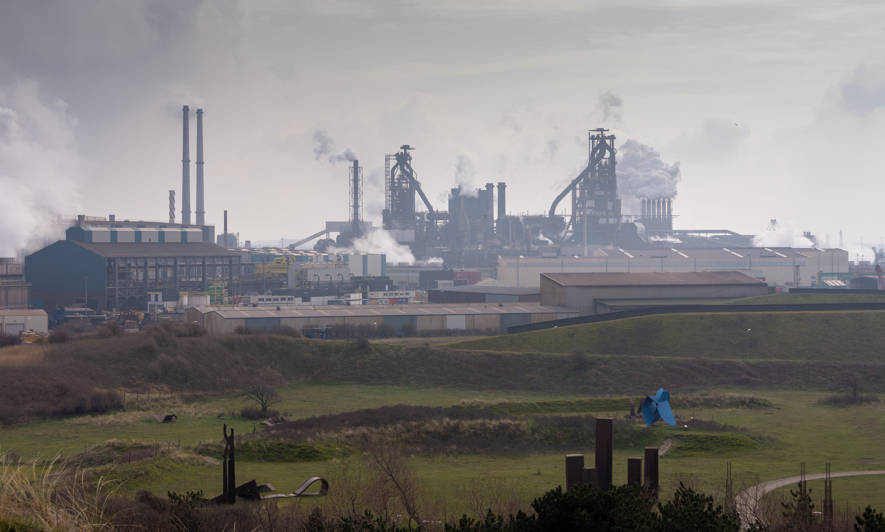 Wijk aan Zee - Bosweg - View on Tata Steel Blast-Furnace - 02