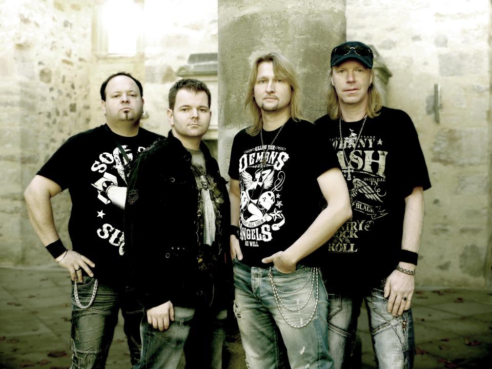 Wild Frontier - Bandbild 2012