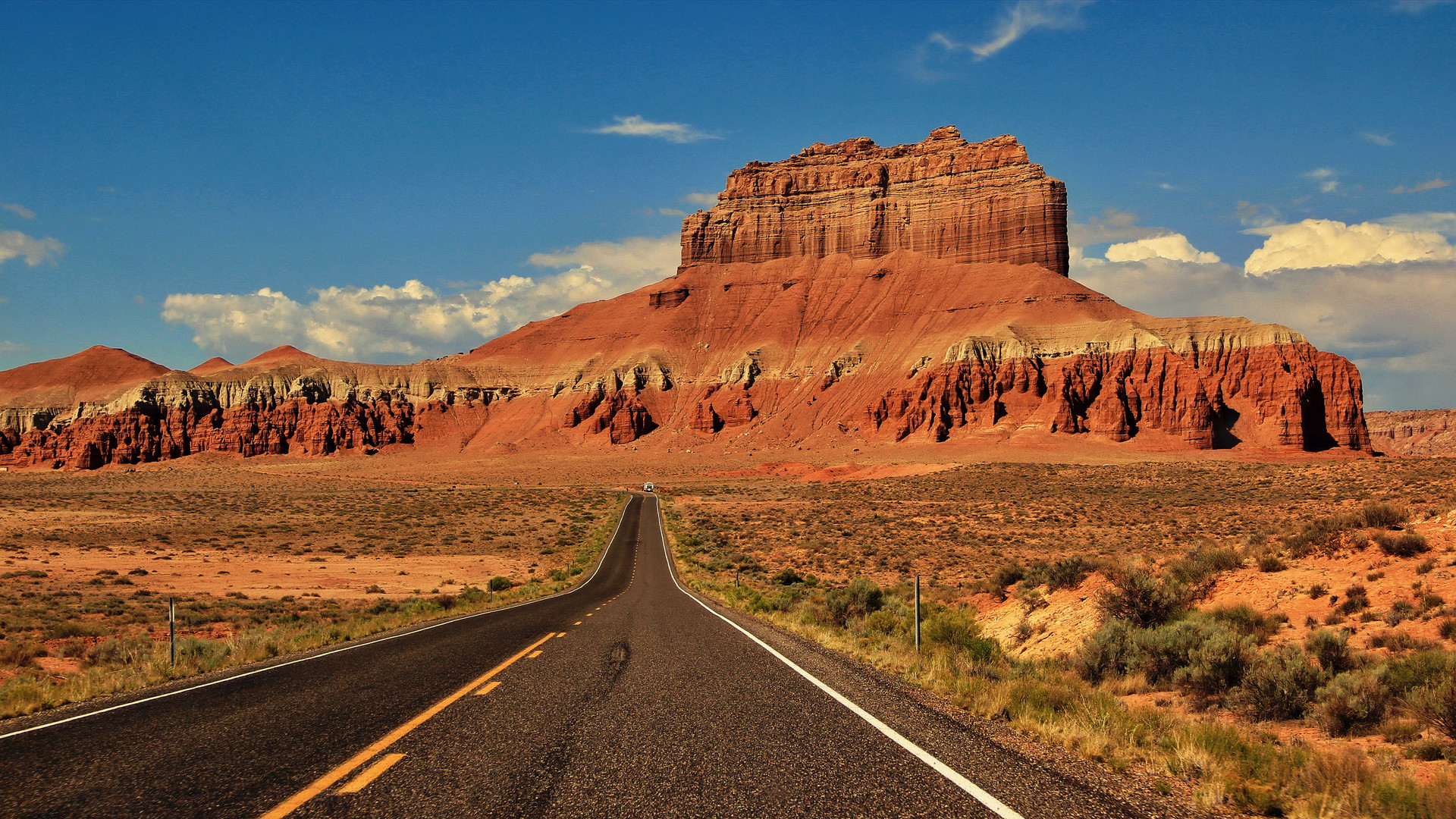 Wild Horse Butte and Goblin Valley Road