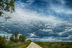 Wilder Himmel über der Camargue