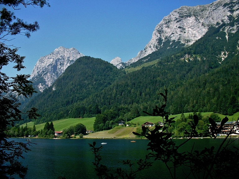 Wildromantischer Hintersee gegen Reiteralpe