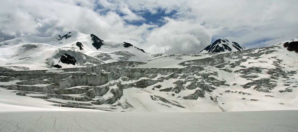 Wildspitze (3.770 m) mit Taschachferner - der zweihöchste Berg von Österreich