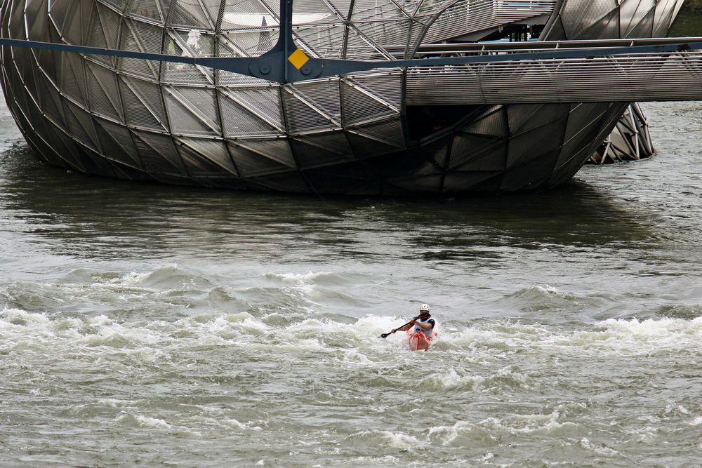 Wildwasserbewerb auf der Mur