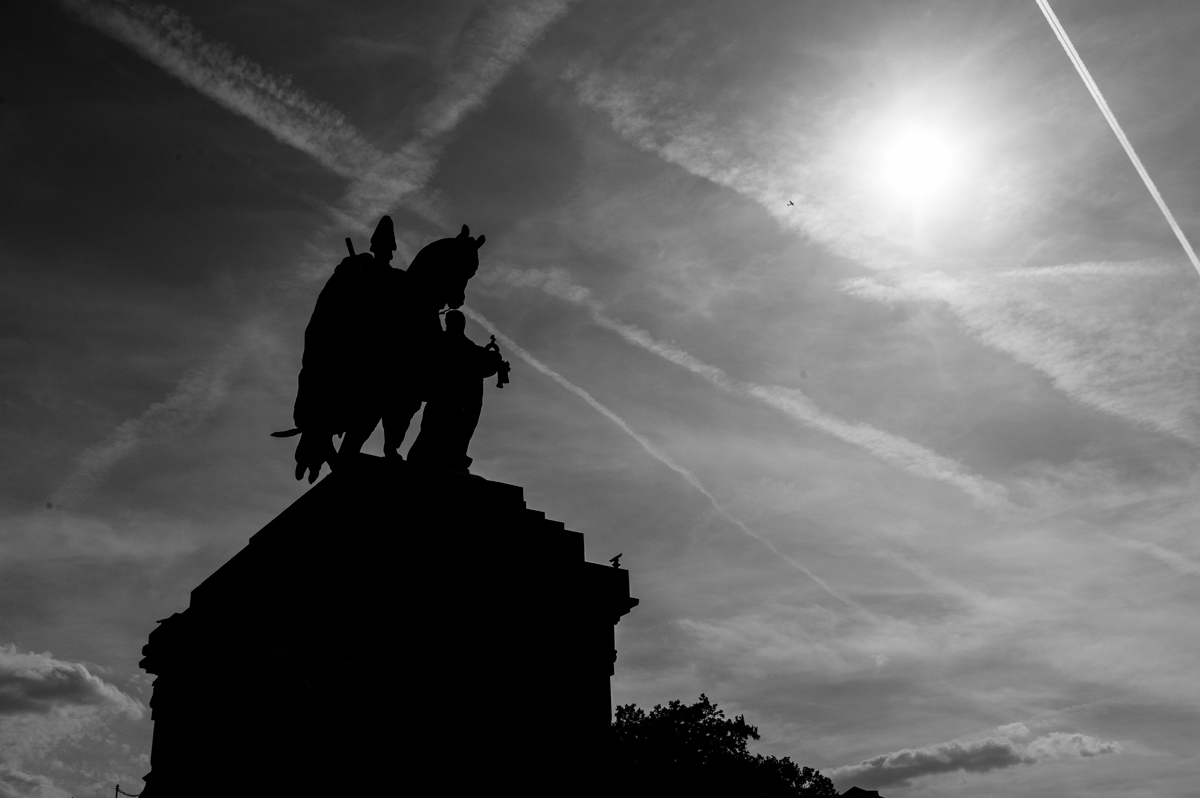 Wilhelm in the Sky am Deutschen Eck