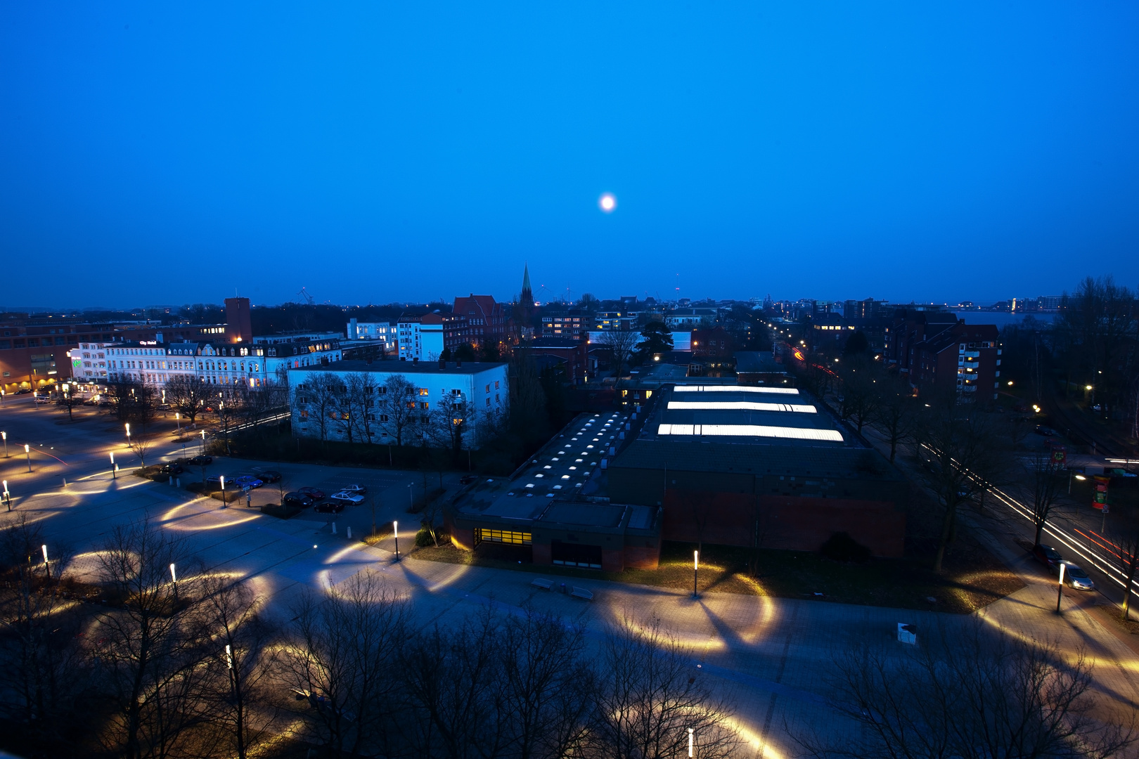 Wilhelmshaven bei Vollmond