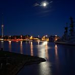 Wilhelmshaven - Blick in den Hafen Tonnenhof