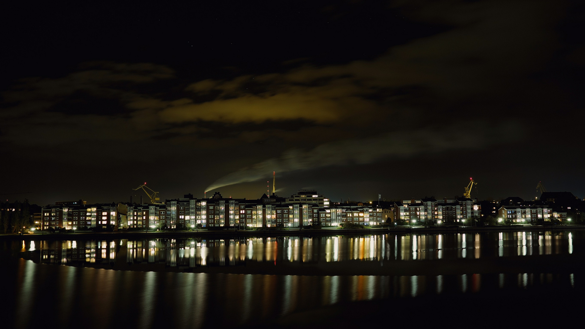 Wilhelmshaven Bontekai Nacht Ansicht