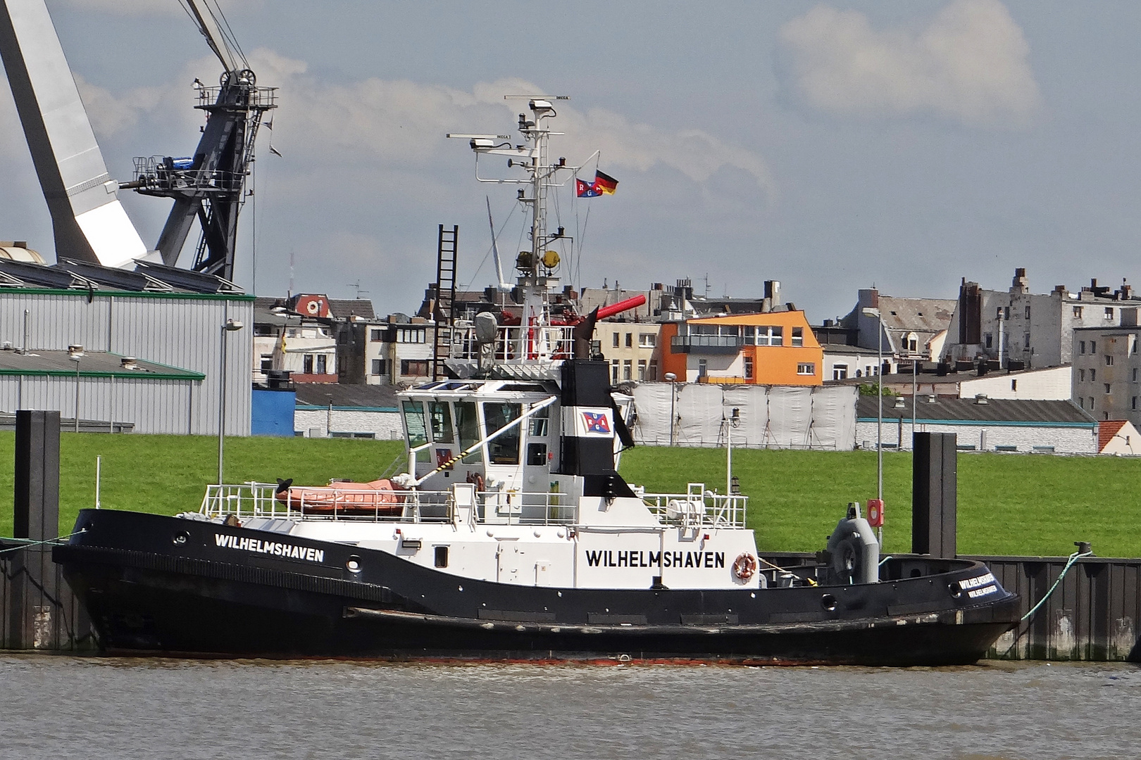 WILHELMSHAVEN in Bremerhaven