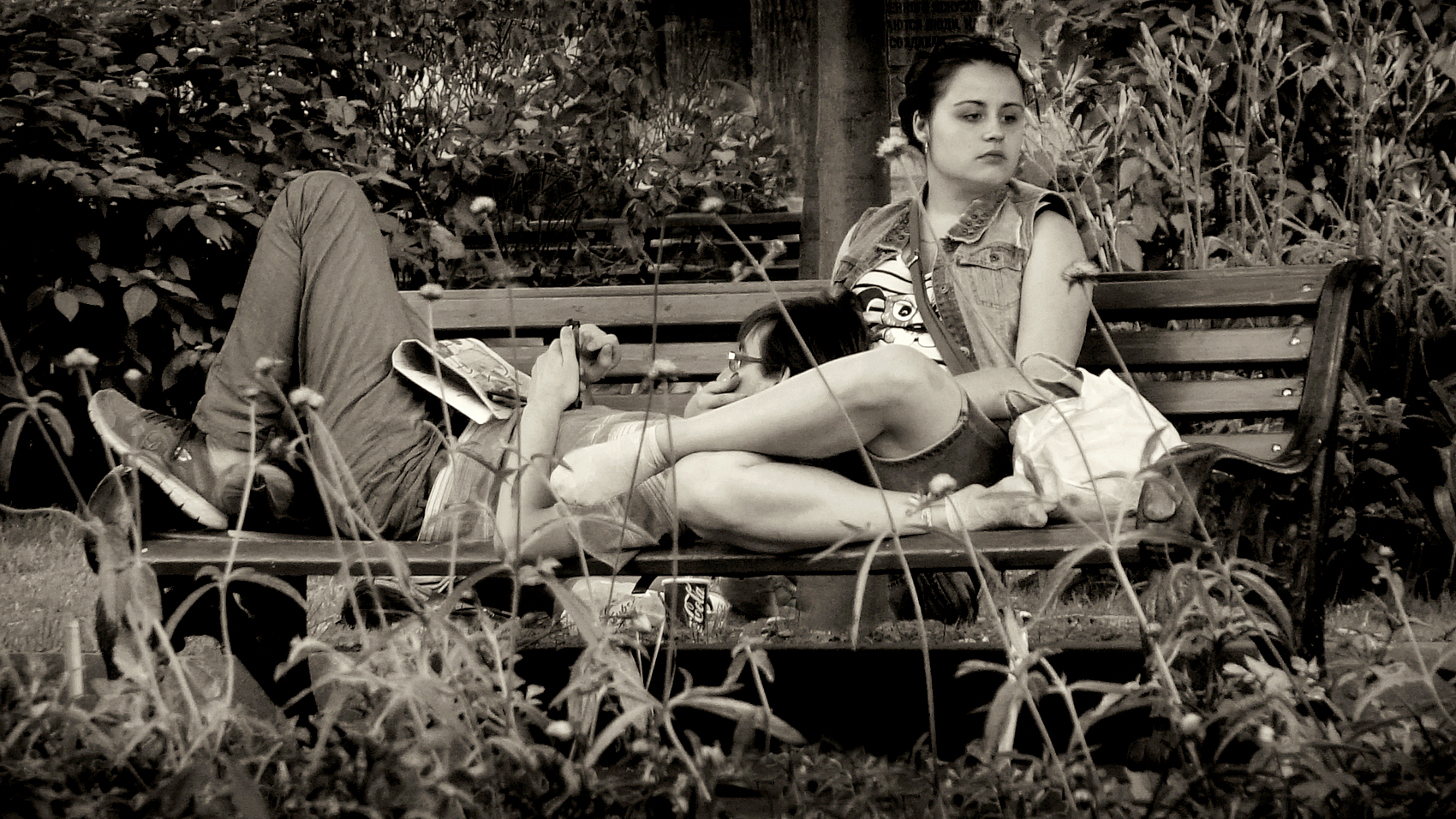 Will he stop playing with his phone when he marries me ?