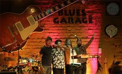 Wille and the Bandits Live