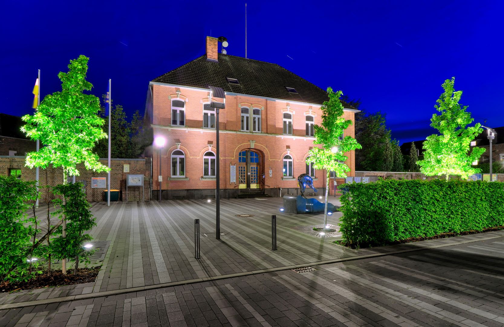 Willich Rathaus Foto & Bild | architektur, architektur bei nacht, motive Bilder auf fotocommunity