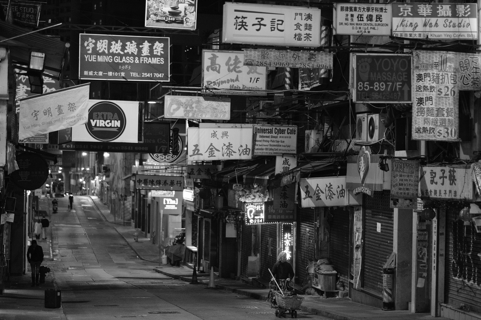 Willington street at midnight@HONGKONG