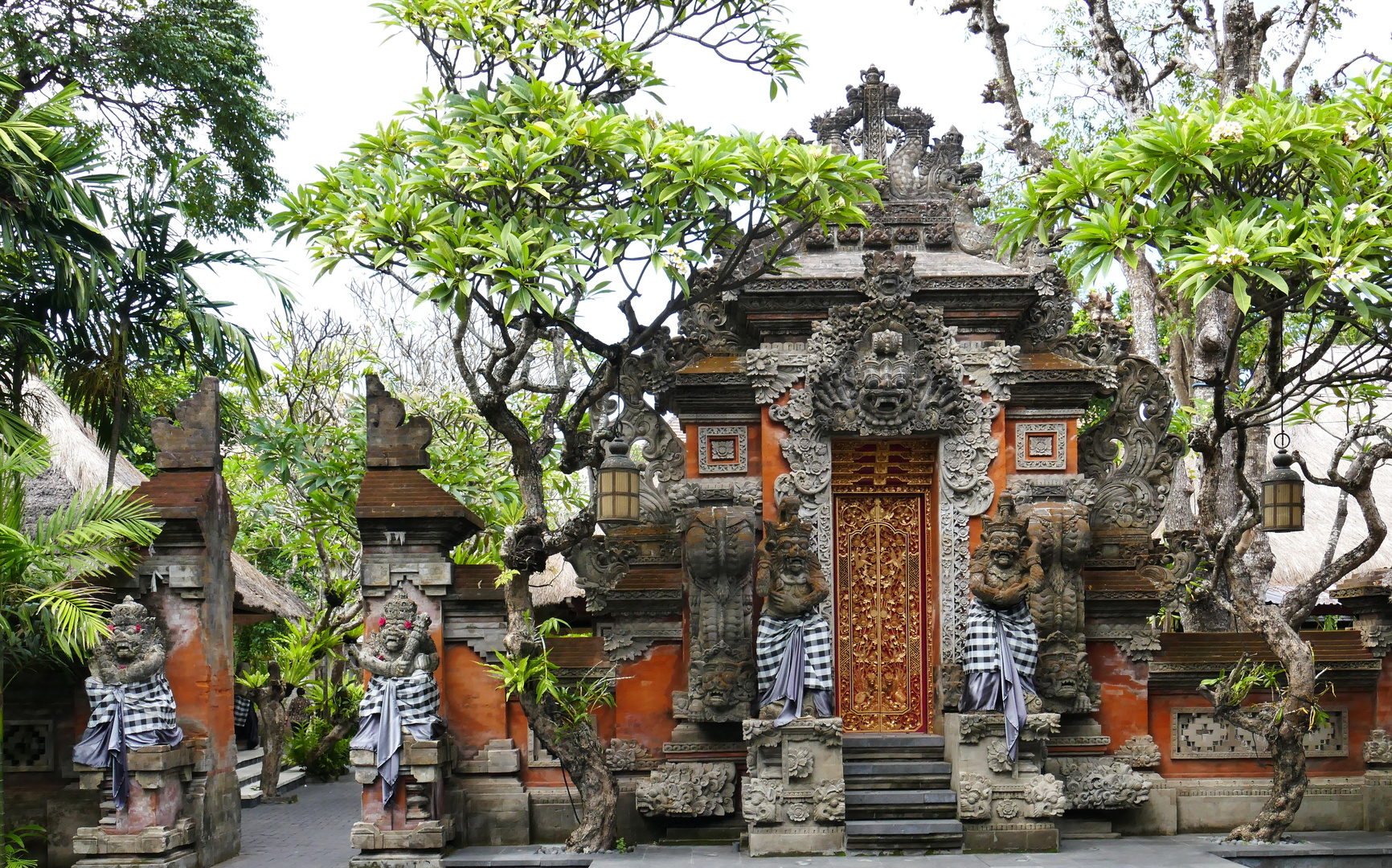 ...willkommen im Puri Santrian in Sanur...