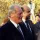 Willy Brandt am 10. Nov. 1989 auf dem Weg zum Brandenburger Tor