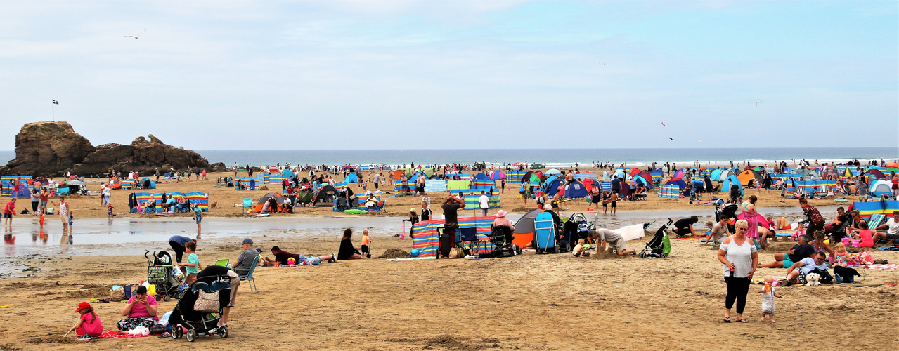 Wimmelbild: Strandleben