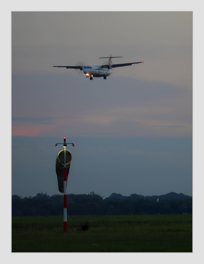 Wind Nord/Ost, Startbahn null-drei...