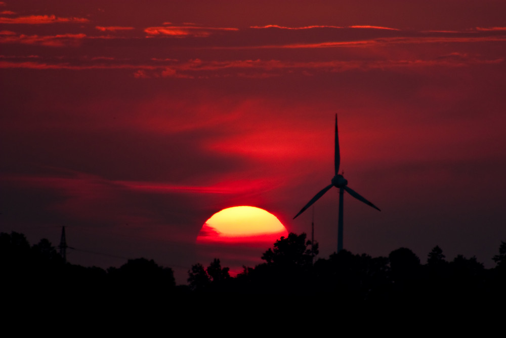 Wind powered sundown