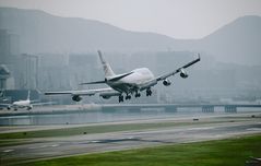 Wind shear above the Runway