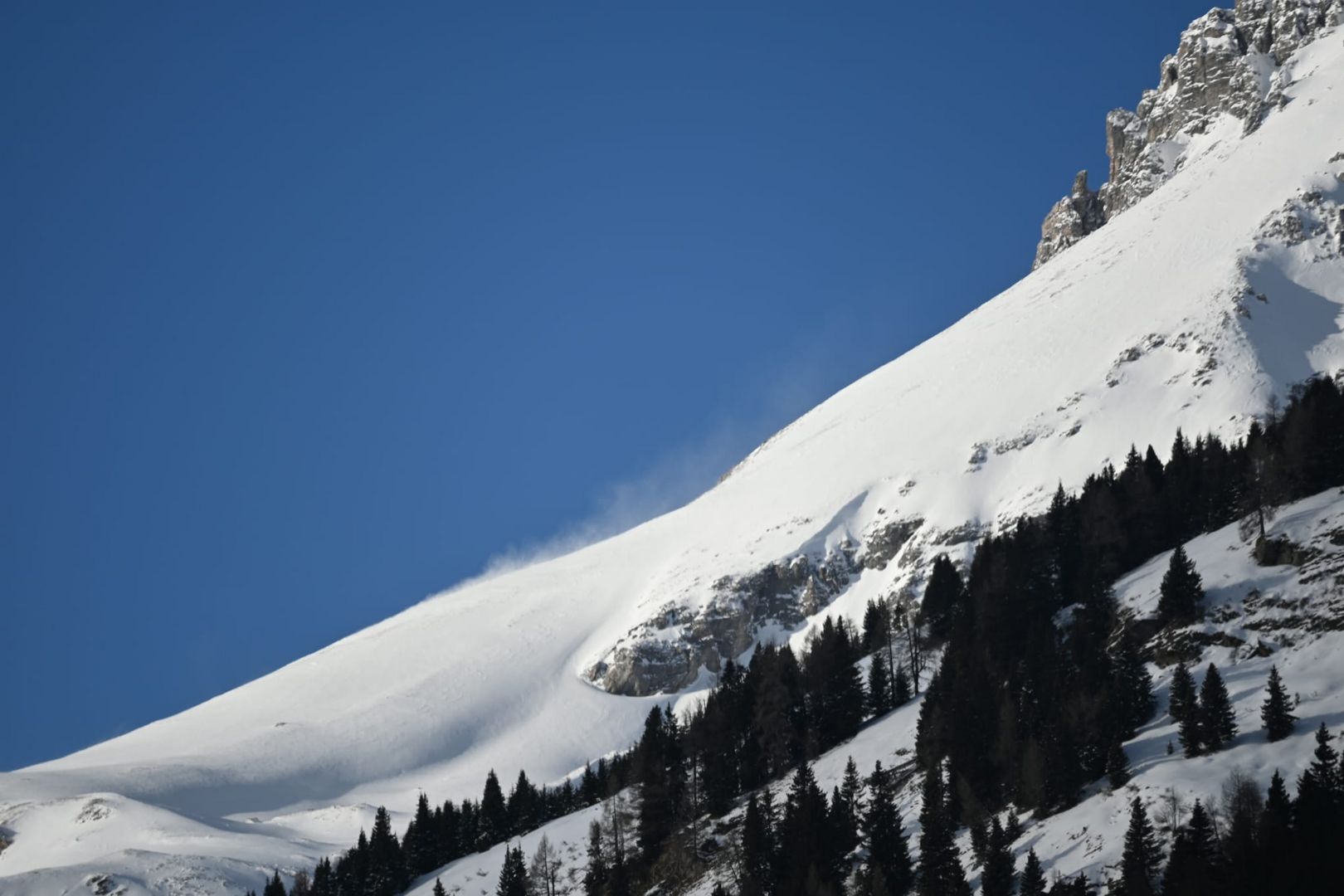 Wind und Schnee