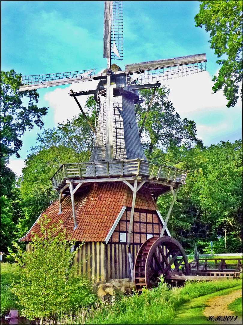 Wind und Wassermühle