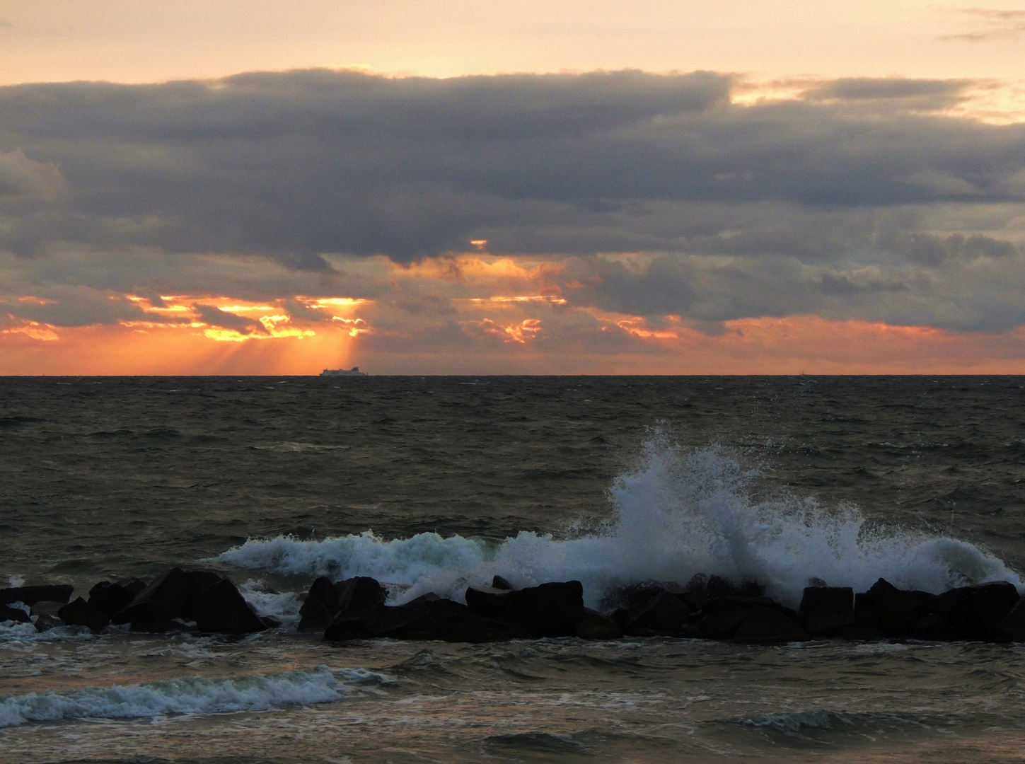 Wind und Wellen an der Ostsee (Wustrow)