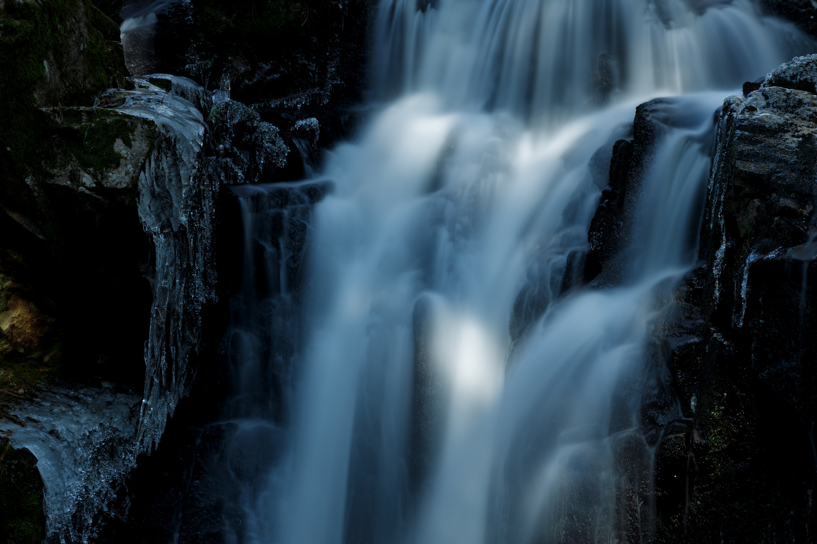 Windbergwasserfall im Winter