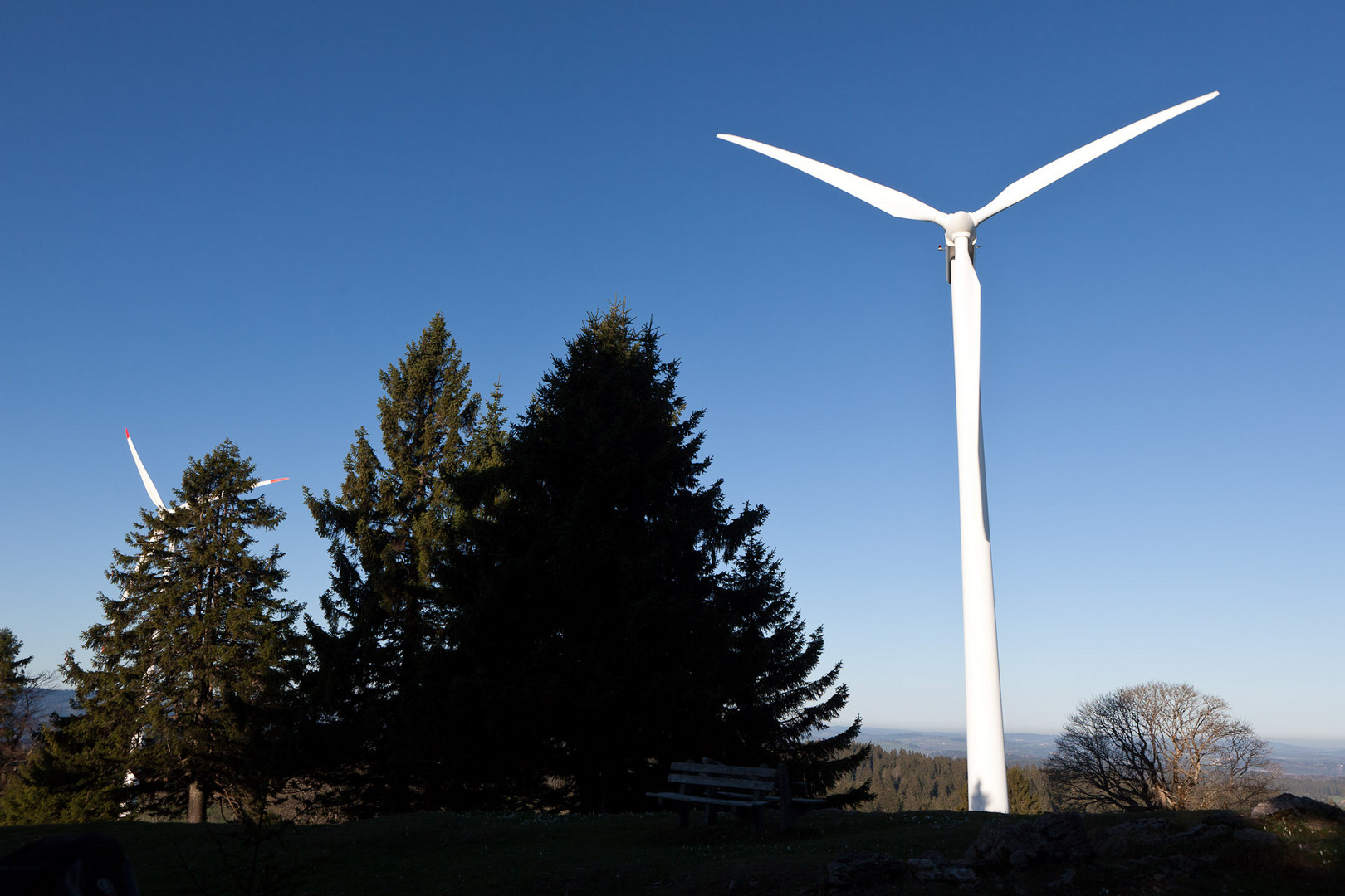 Windenergie im Jura (2)