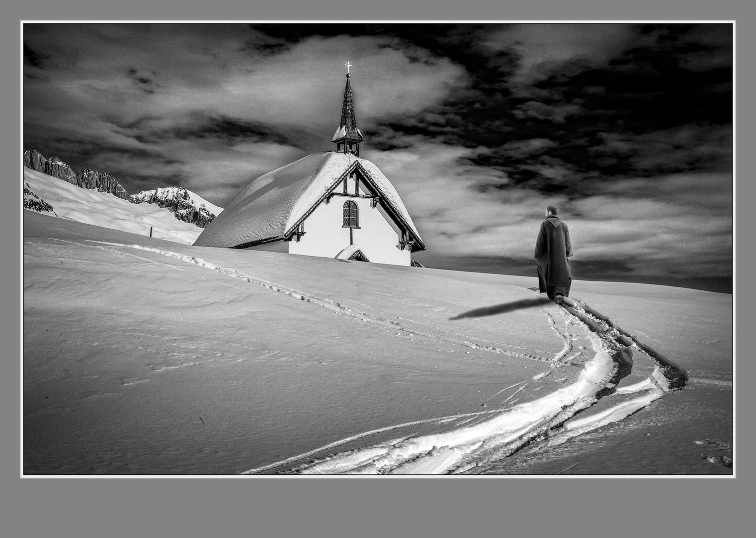 Winderlicher spaziergang zur Kirche