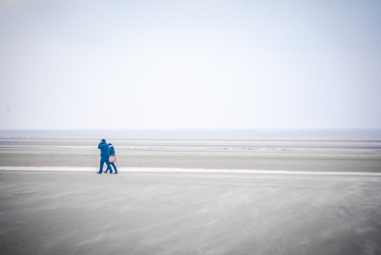 Windiger Strandspaziergang II